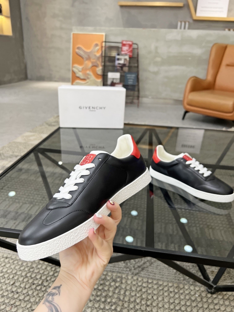 Givenchy Sneakers